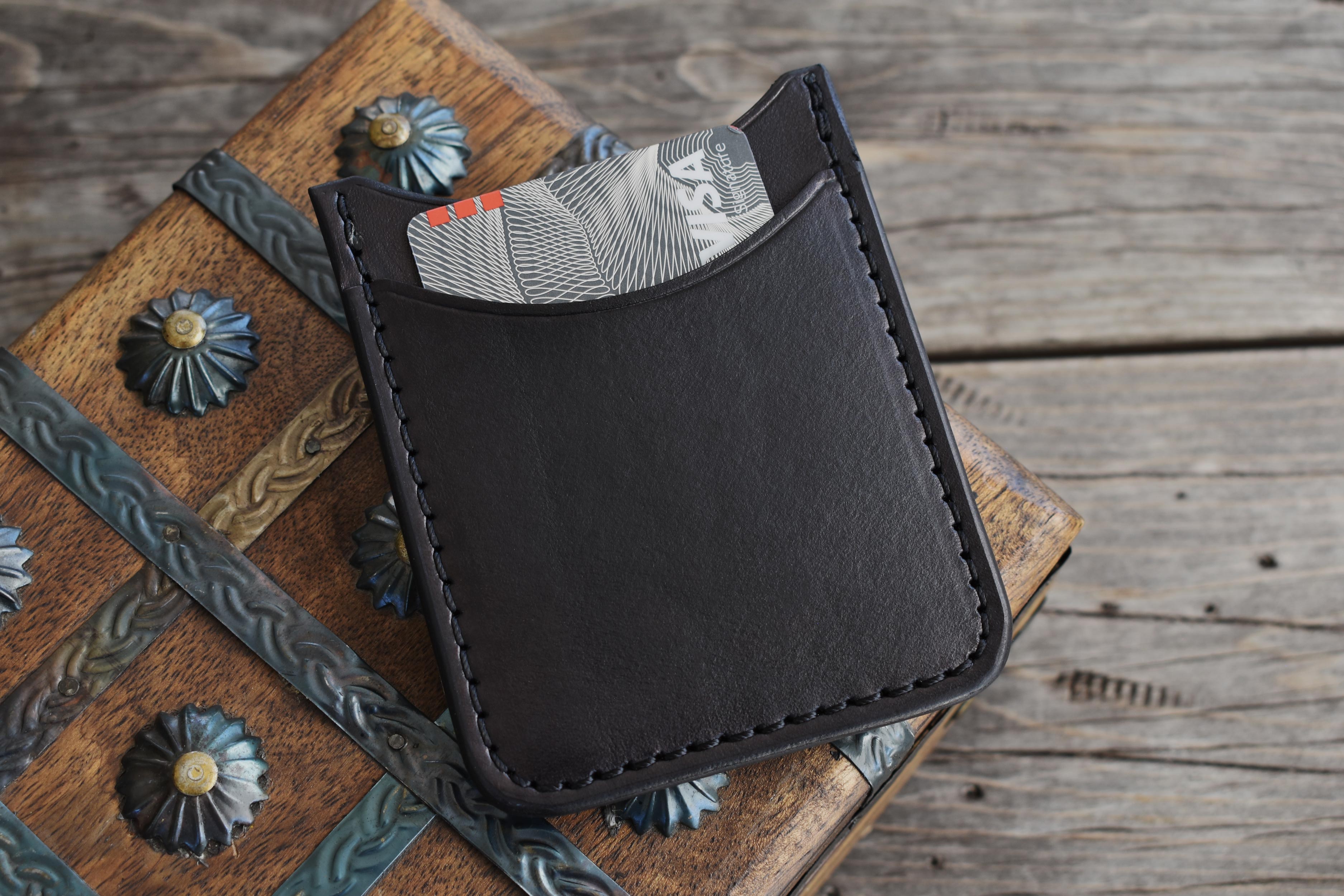 THE ROVER: Minimalist Credit Card Wallet with Money Clip