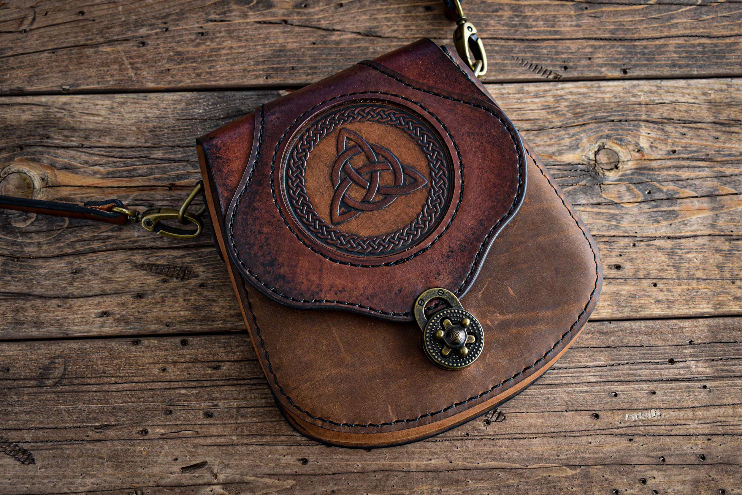 THE BRIGID - Crossbody Bag w/Trinity Knot