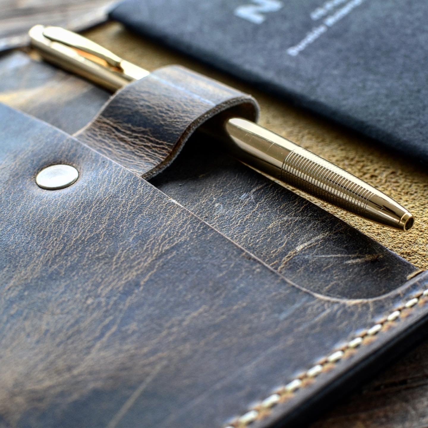 Topographic Map Leather Field Notes Cover - BROWN CRAZYHORSE