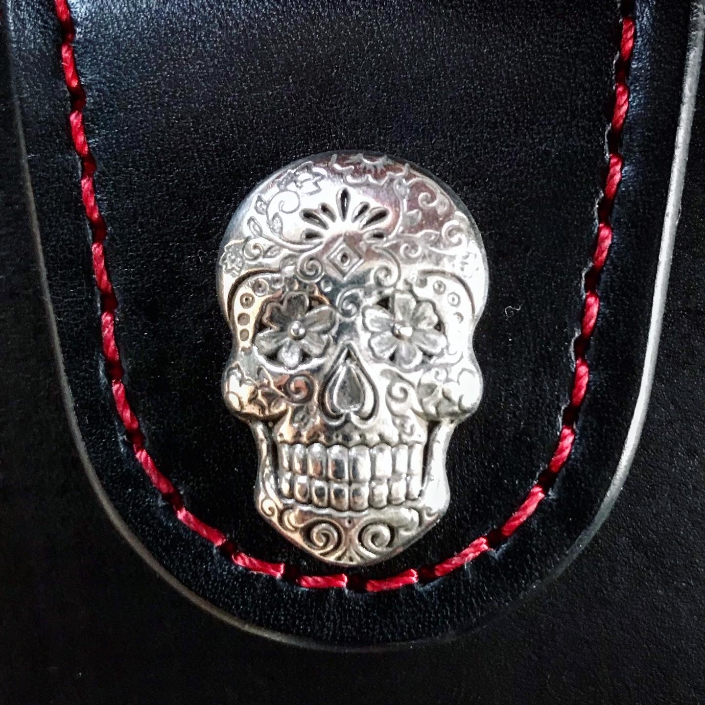 Sugar Skull Large Clutch Wallet with Wristlet - Black w/Sugar Skull liner